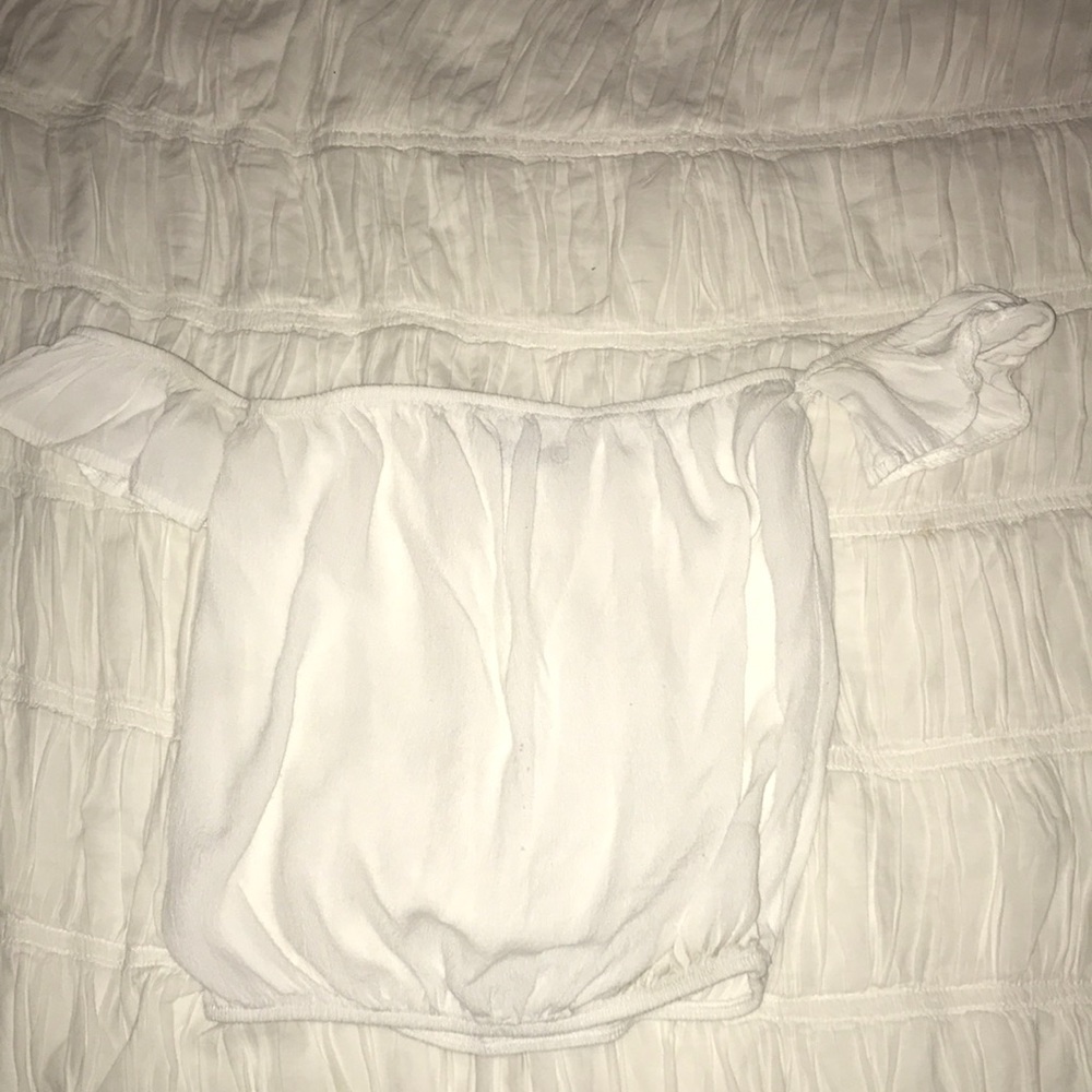 Brandy Melville off  the shoulder top